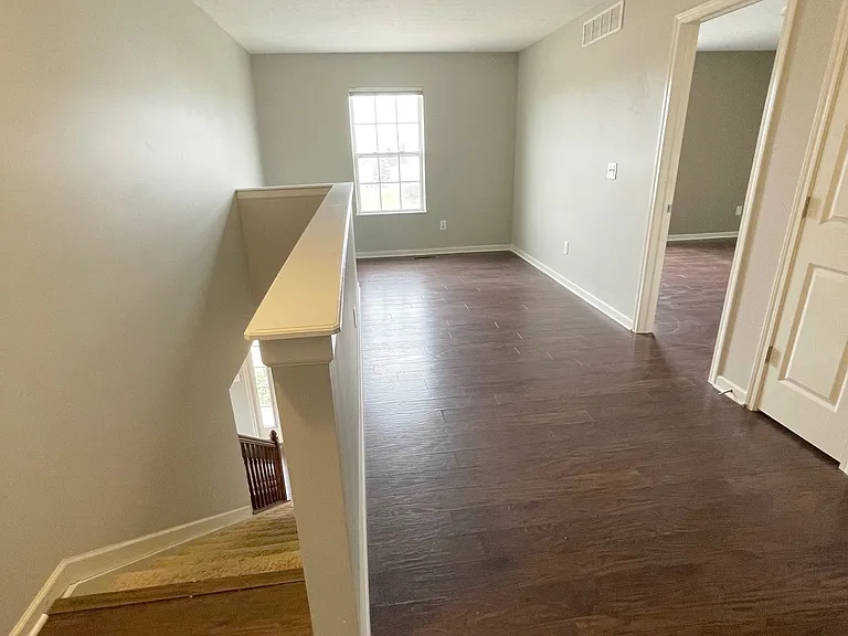 1670 Primrose Ave — Photo 16