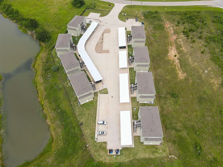 258 Plez Morgan Dr #E — Photo 40