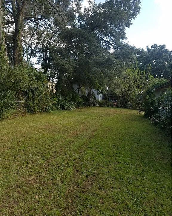 2nd image of 808 Colyer St