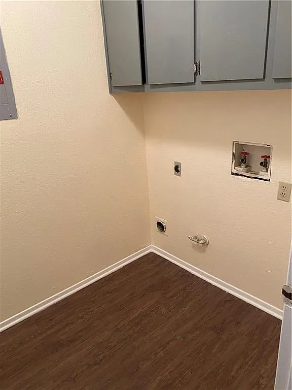 2 bed, 2320 sqft, $1,350 — Photo 2
