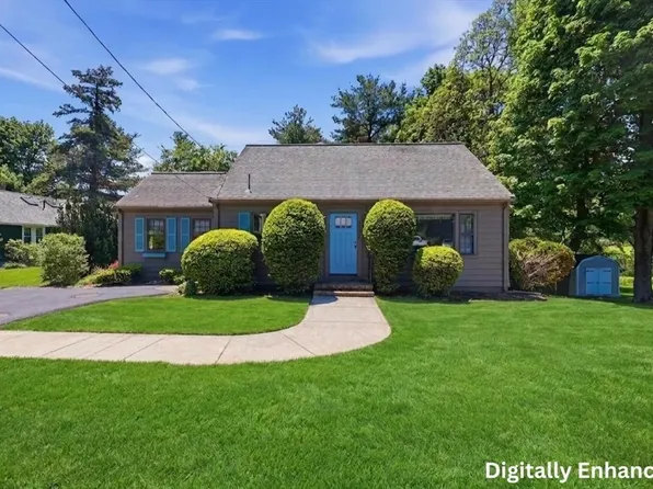 398 Salem St, Wakefield, MA 01880