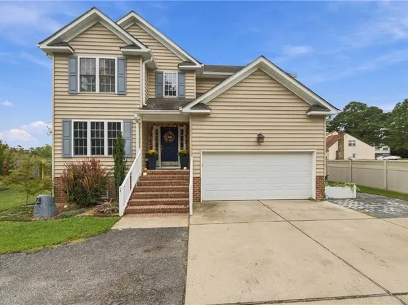 4 Walters Ln, Hampton, VA 23666