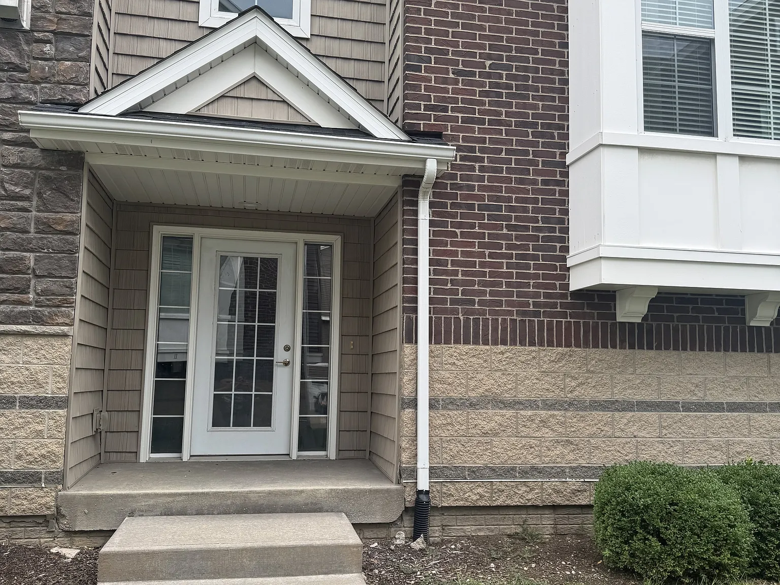 350 Clark Dr - 1 — Photo 2