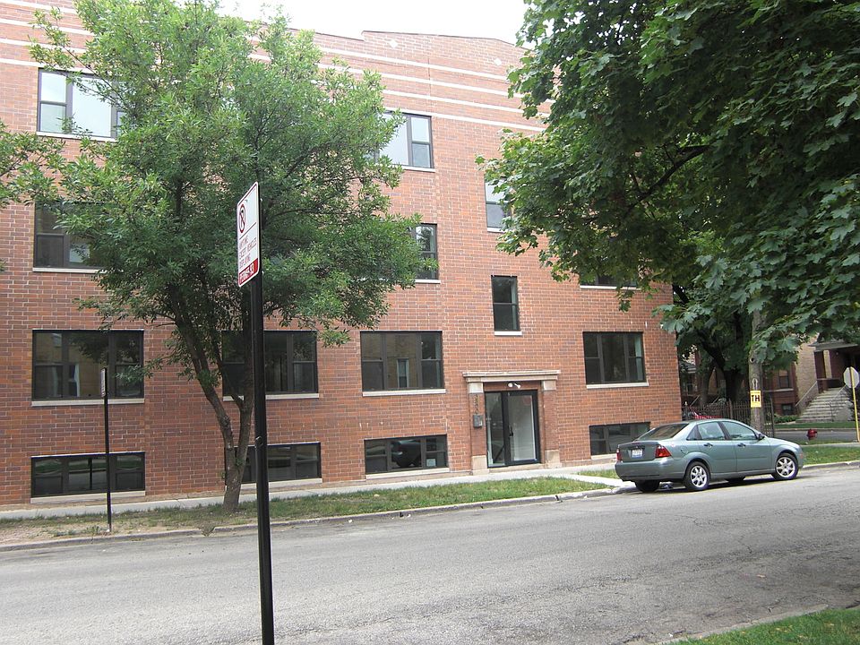 1st image of 3802 W Altgeld St Unit 301