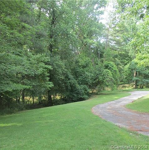 2nd image of 8901 Whispering Pines Ln