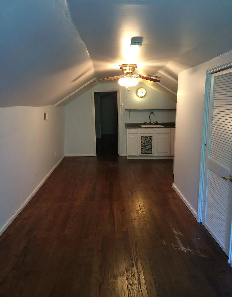 1 bed, 400 sqft, $950 — Photo 3