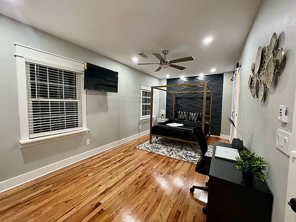 5th image of 980 Desoto St NW #980