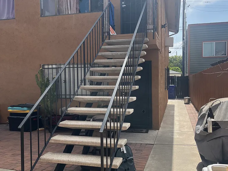 Texas St — Photo 10
