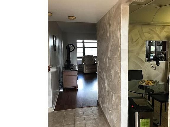 4th image of 10442 Sunrise Lakes Blvd APT 311