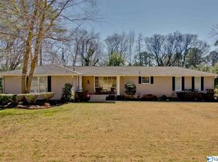 102 Bel Air Rd SE, Huntsville, AL 35802