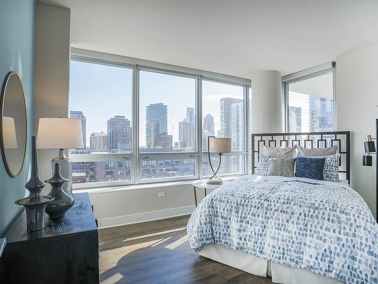 The Elle Apartments — Photo 18