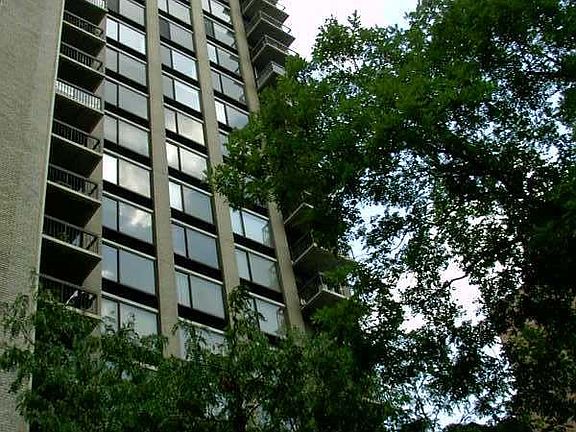 5th image of 111 E 30th St APT 5B