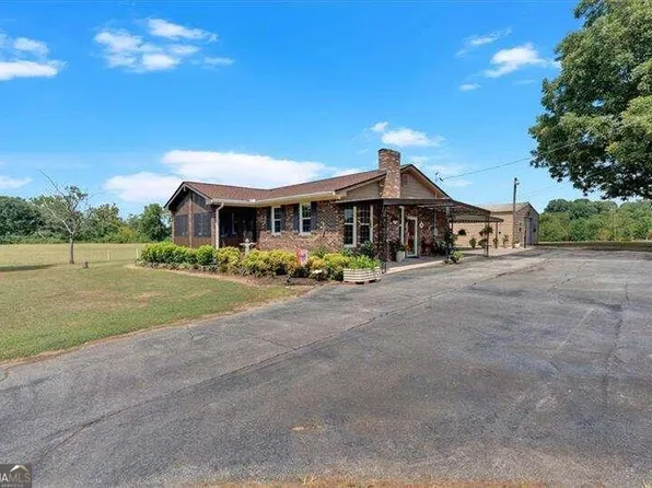 1064 6th Street Rd, Cedartown, GA 30125