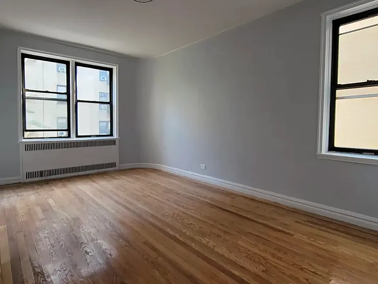 729 W 186th St #2D — Photo 6