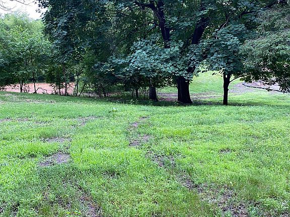 3rd image of 165XX Hidden Valley Rd