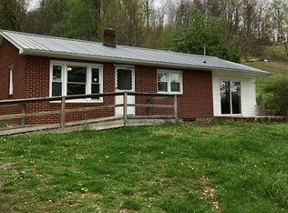 34479 Shasta Dr, Glade Spring, VA 24340
