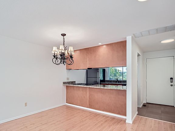 5th image of 3015 128th Ave SE