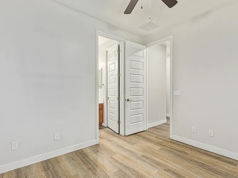 4236 N 27th St #38 — Photo 18