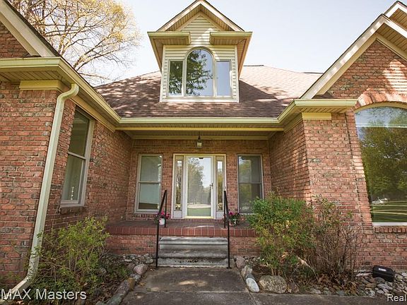 3rd image of 27178 John Dr