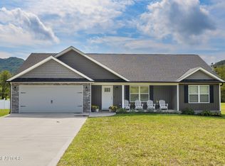 302 Luttrell Rd, Maynardville, TN 37807