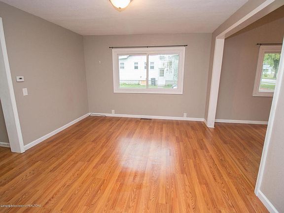 5th image of 317 W Elm St #315