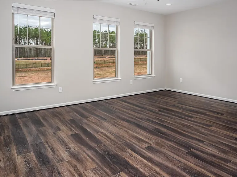 1010 Larabee Ln — Photo 12