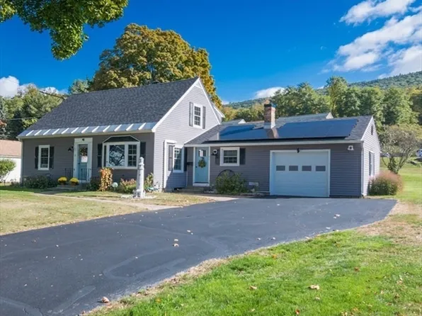 53 Maple St, Shelburne, MA 01370