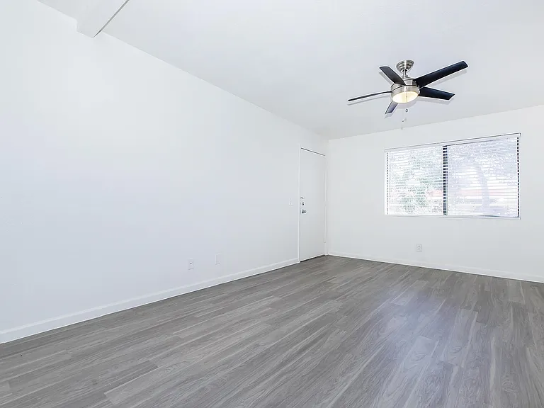 2 bed 1 bath