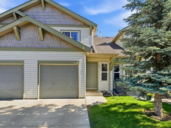 96 S Eversyde Ct SW, Calgary, AB T2Y 4S3