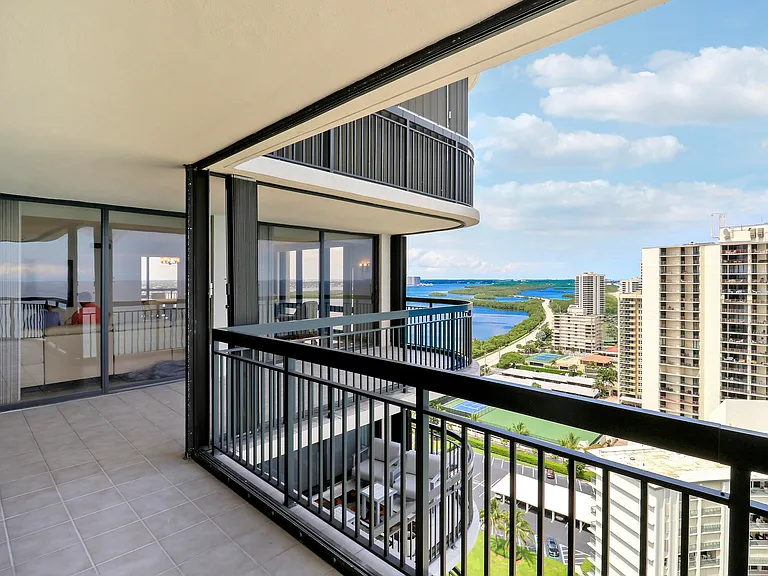 5380 N Ocean Dr #22J — Photo 11