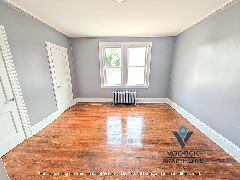 1069 Capitol Ave — Photo 5