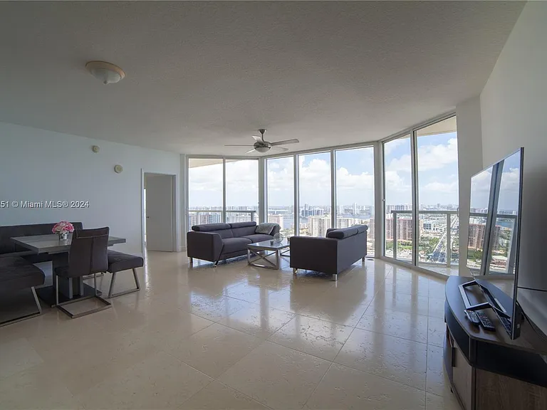 16699 Collins Ave #3707 — Photo 5