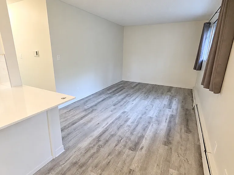 10045 83rd Ave NW — Photo 32