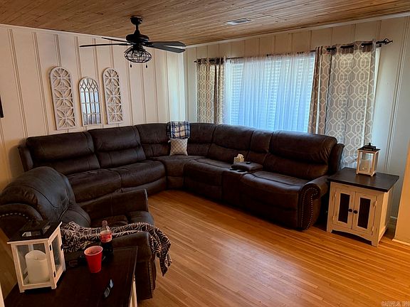 2nd image of 2520 Goza Ave