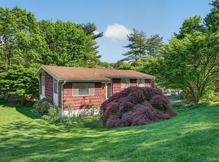 4 Brookdell Dr, Hartsdale, NY 10530