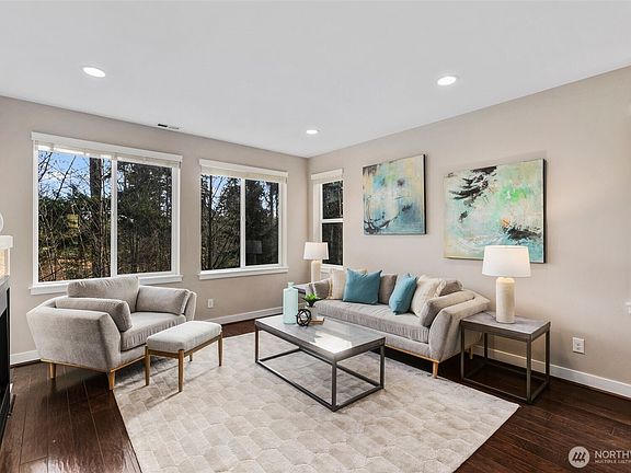 4th image of 12704 177th Avenue NE #A