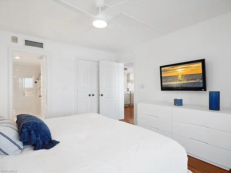 2750 Gulf Shore Blvd N #602 — Photo 18