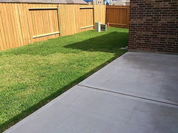 4th image of 7306 Eastpoint Blvd
