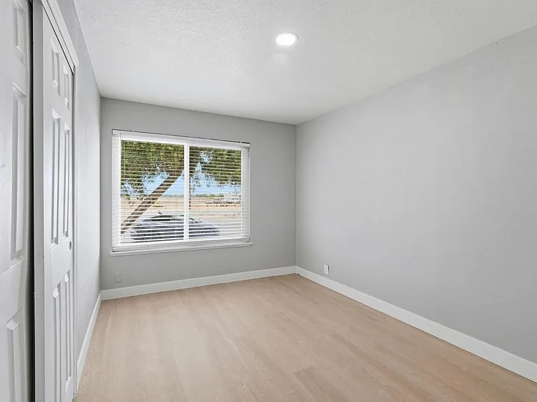 1857 Macduee Way — Photo 16