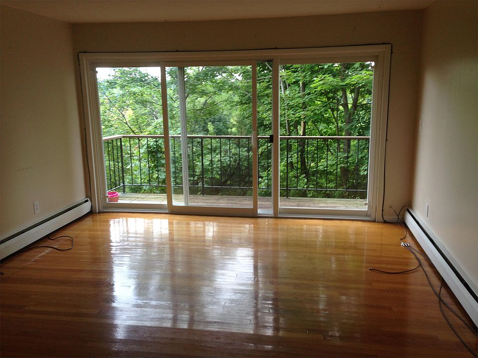 2nd image of 112 Blossom Rd APT 15