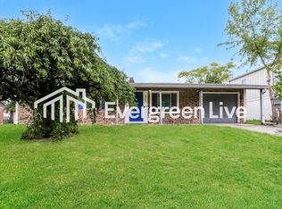 8226 Crousore Rd, Indianapolis, IN 46219