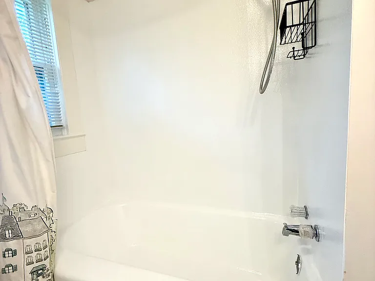 2415 Virginia Blvd NW — Photo 6