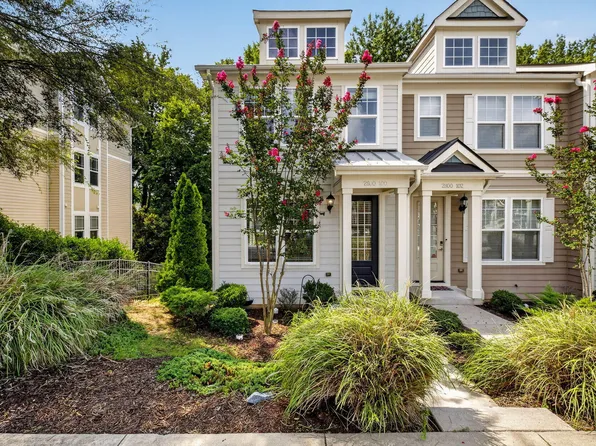 2800 Bedford Green Dr, Raleigh, NC 27604