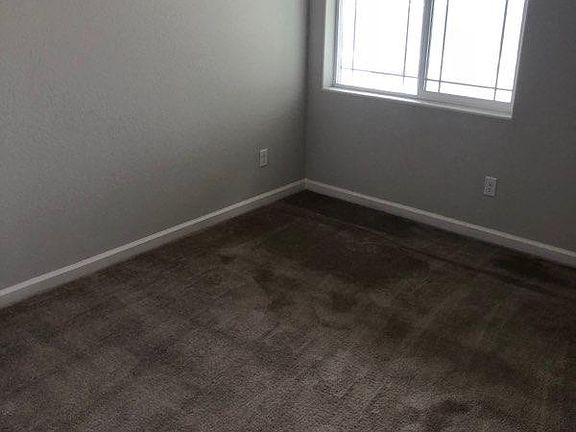 2nd image of 212 Red Oaks Dr