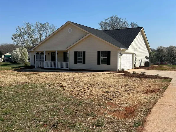 146 Gray Fox Run, Chesnee, SC 29323