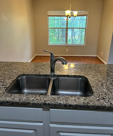 kitchen sink