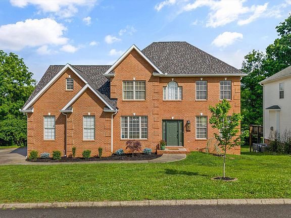 2nd image of 4920 Ivy Rose Dr