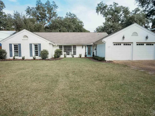 127 Highpoint Dr, Gulf Breeze, FL 32561