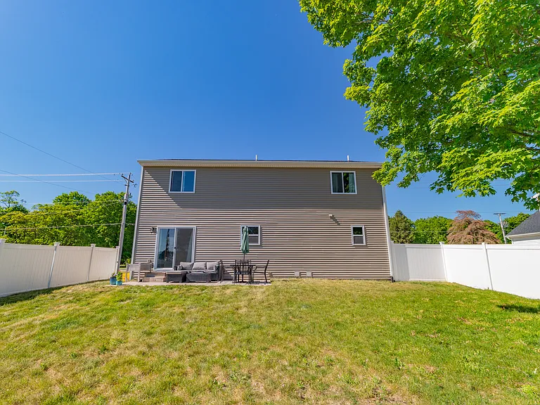 25091 Front Ave — Photo 30