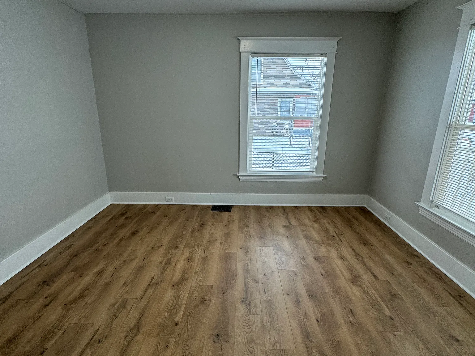 136 Quigley Blvd SW — Photo 4